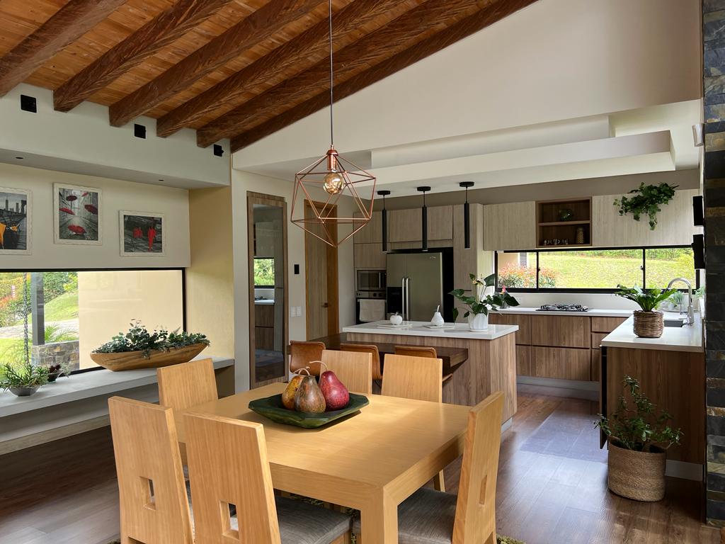 Casa de 3 alcobas en venta en La Ceja, 325 m² · foto 3 de 24