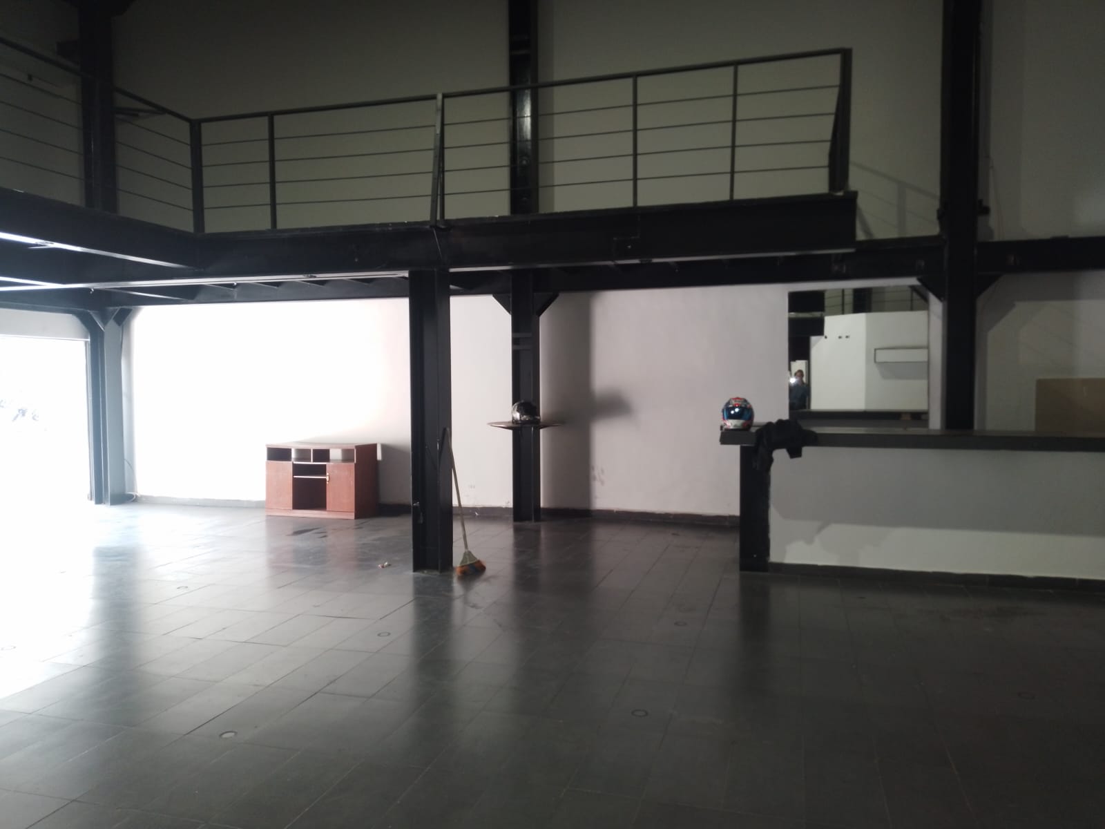 Local en arriendo en Laureles, Medellín, 220 m² · foto 3 de 13