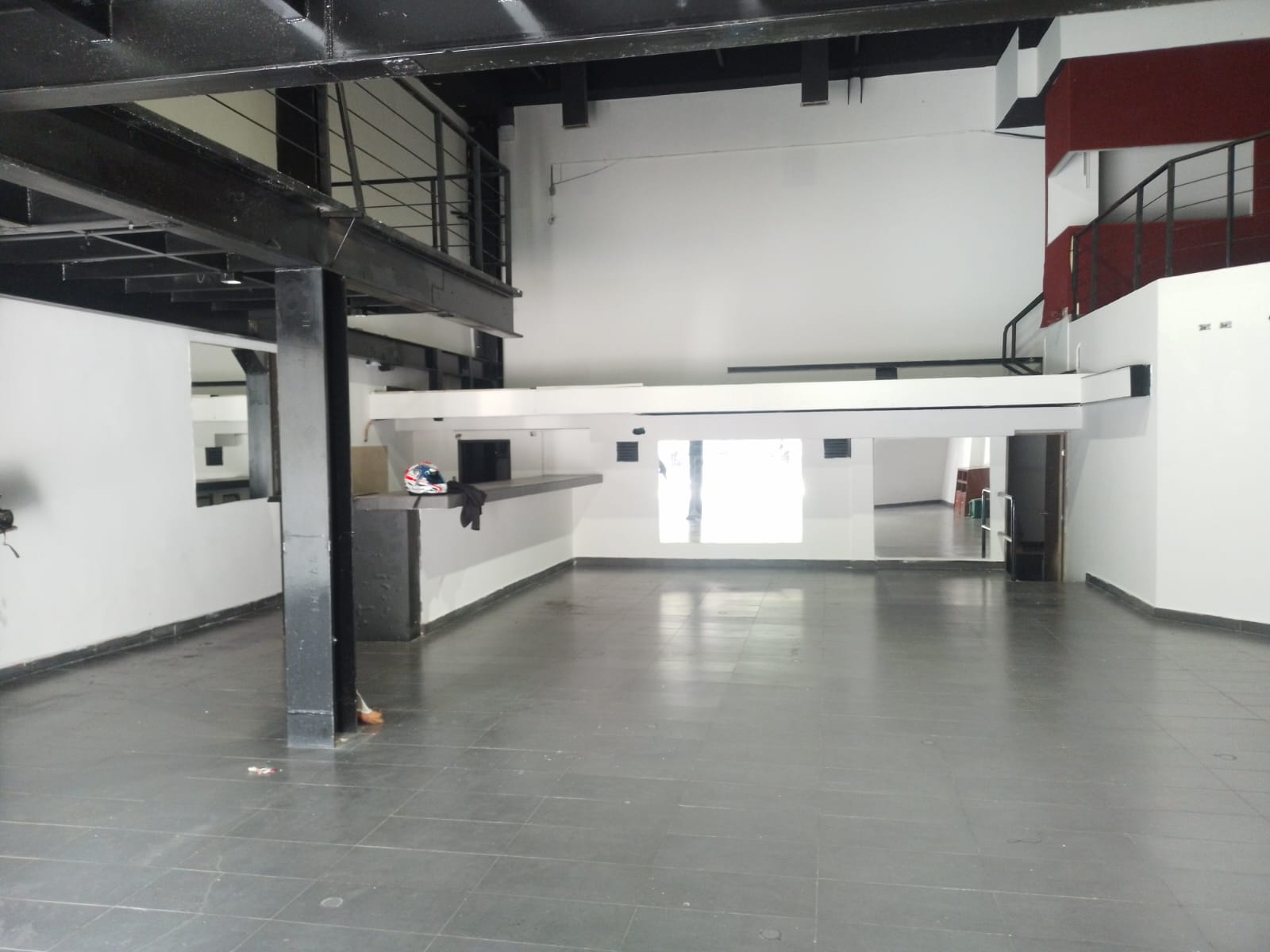 Local en arriendo en Laureles, Medellín, 220 m² · foto 7 de 13
