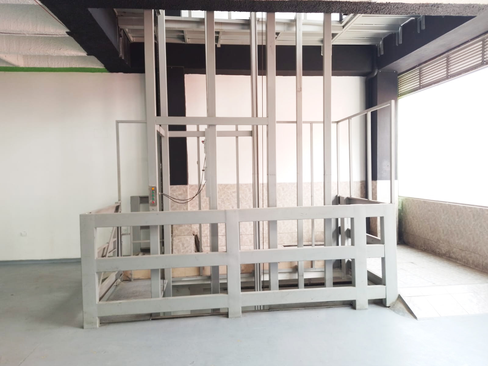 Bodega en arriendo en Colombia, Medellín, 390 m² · foto 12 de 20