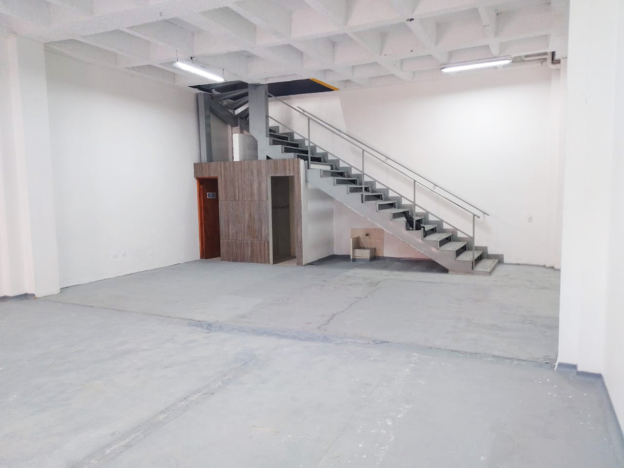 Bodega en arriendo en Colombia, Medellín, 390 m² · foto 4 de 20