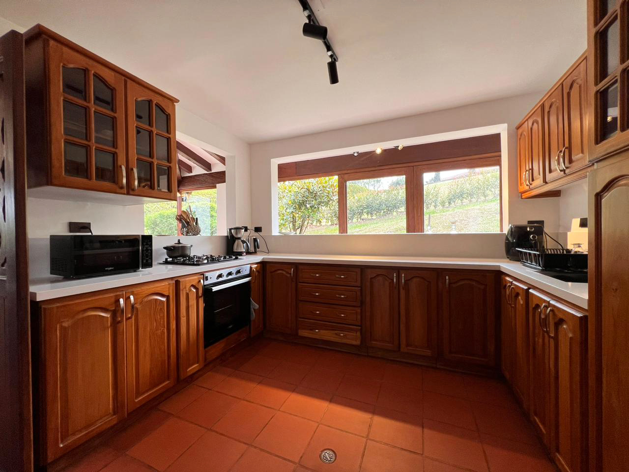 Casa de 4 alcobas en venta en Llano Grande, Rionegro, 380 m² · foto 6 de 19