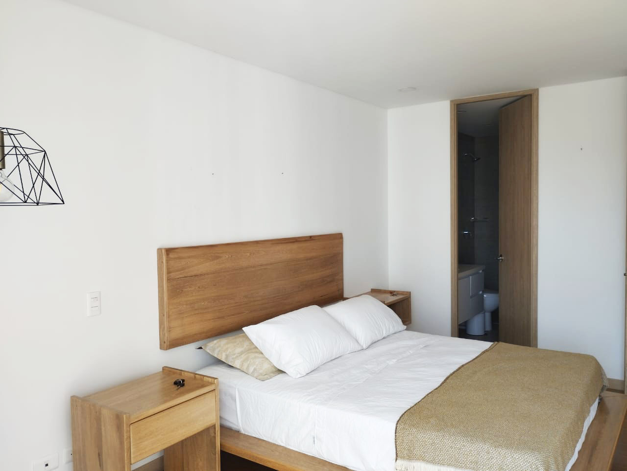 Apartamento de 2 alcobas en arriendo en El Diamante No.2, Medellín, 70 m² · foto 7 de 11