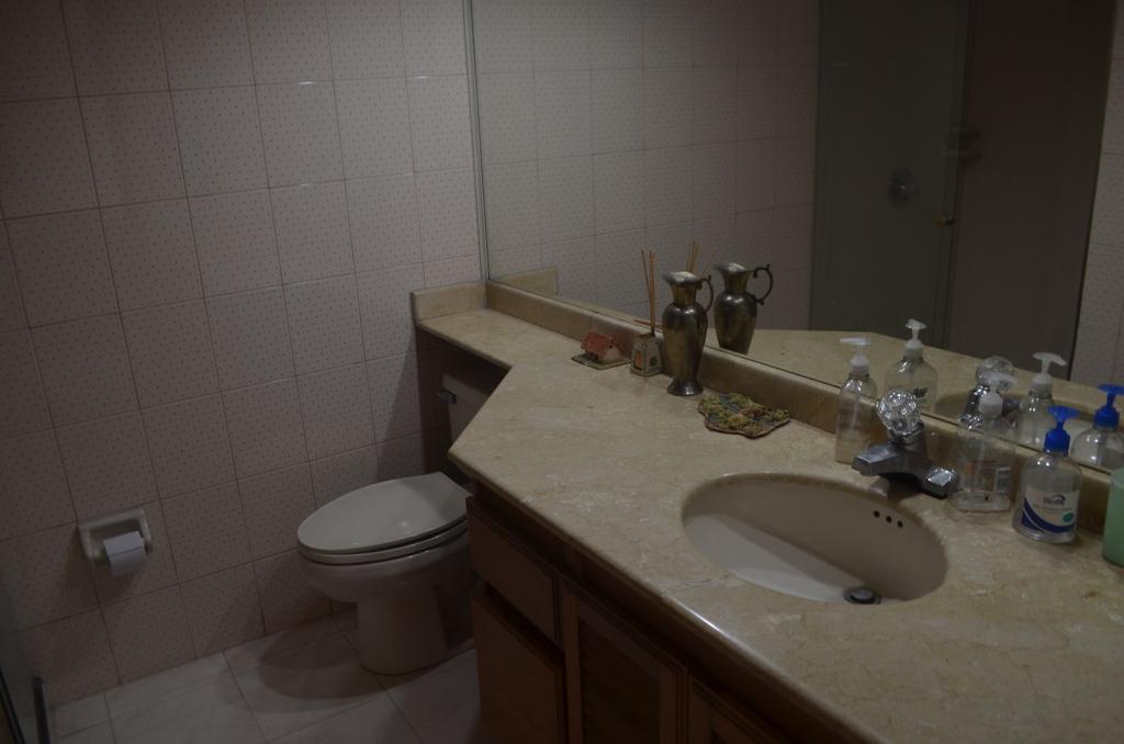 Apartamento de 3 alcobas en venta en Los Balsos No.2, Medellín, 214 m² · foto 16 de 24