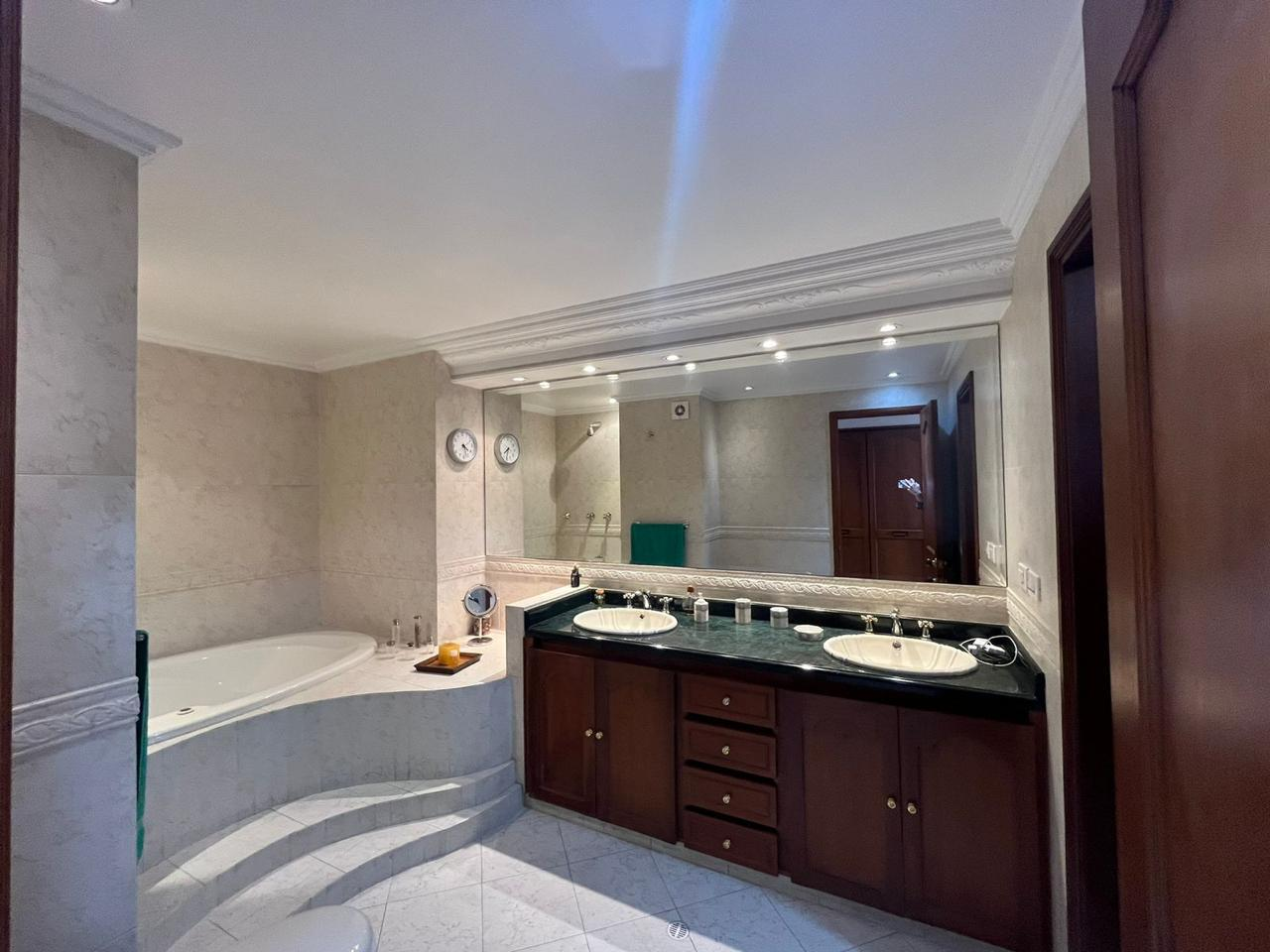 Apartamento en venta en El Refugio, Bogotá · foto 11 de 24