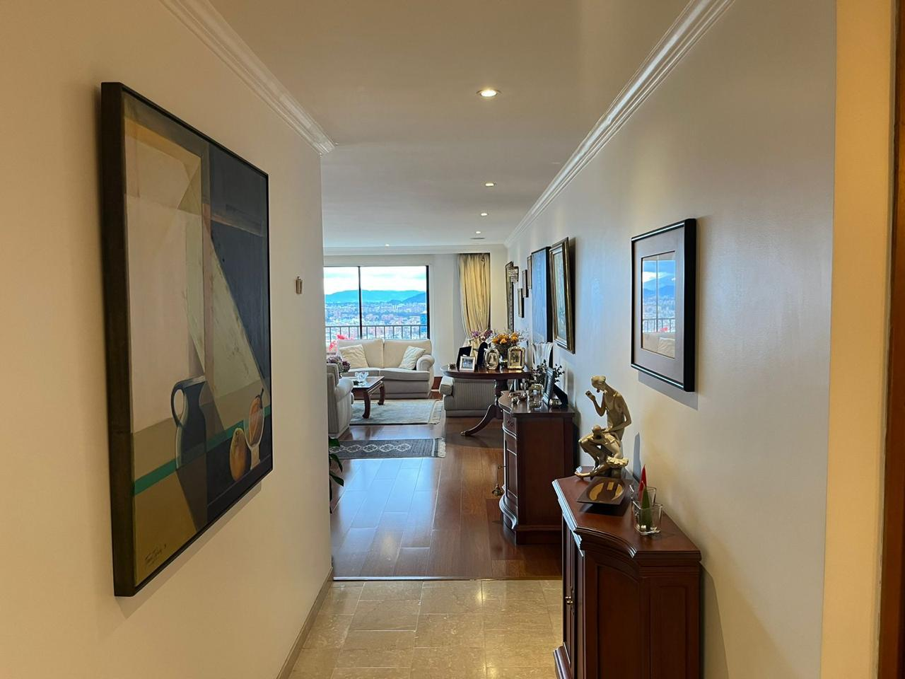 Apartamento en venta en El Refugio, Bogotá · foto 4 de 24