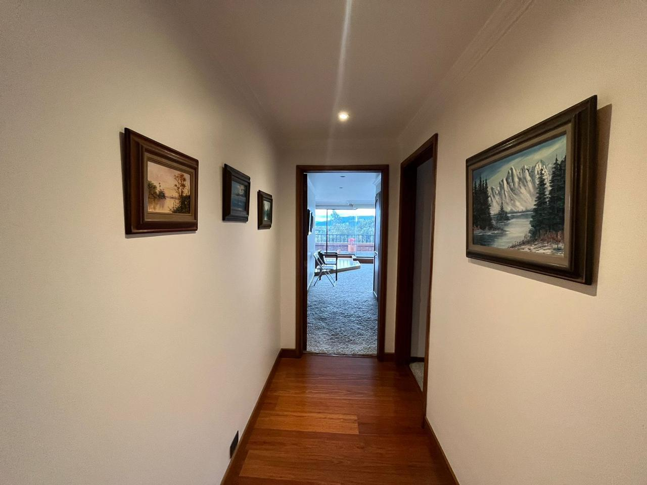 Apartamento en venta en El Refugio, Bogotá · foto 8 de 24