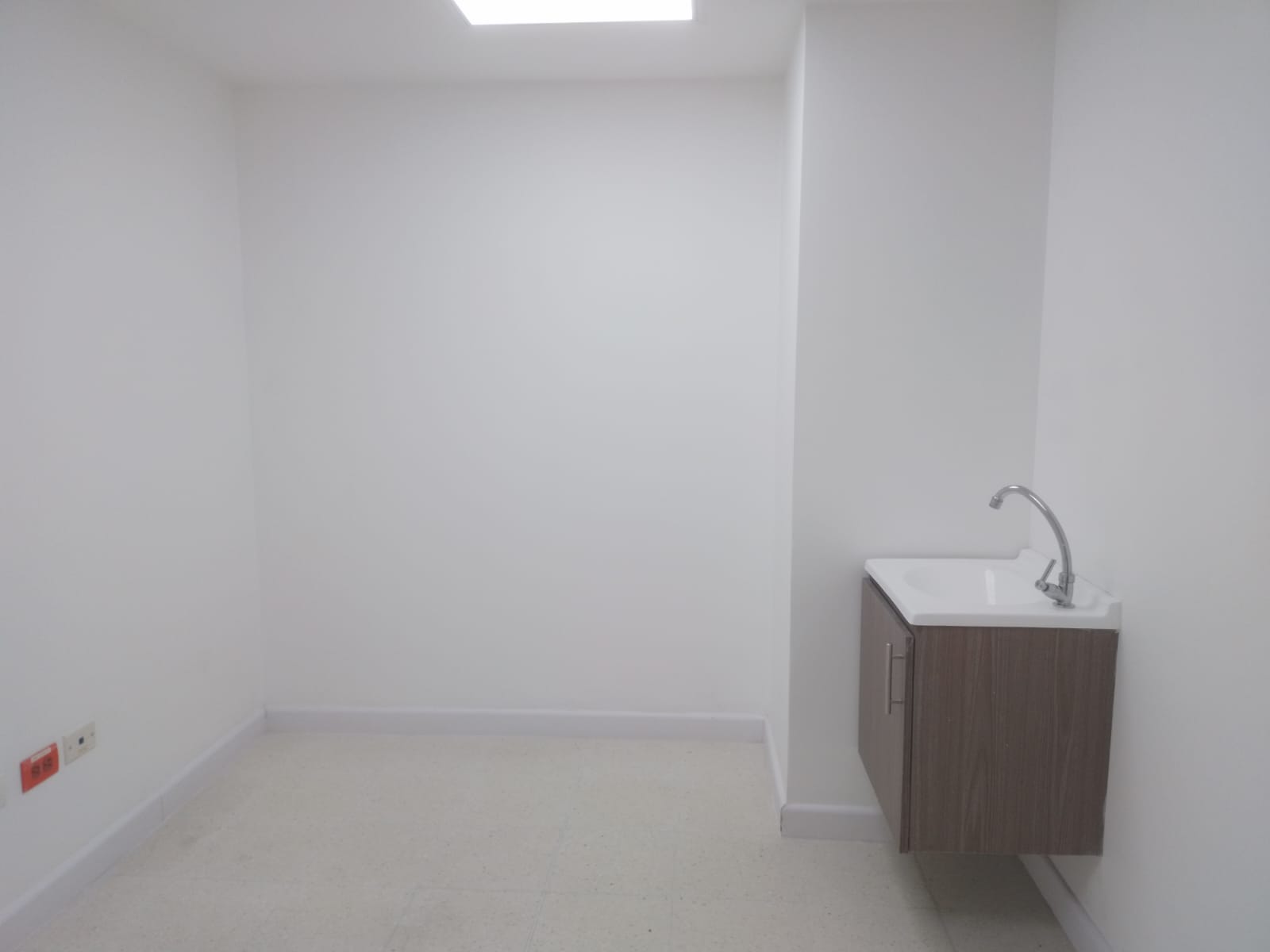 Consultorio en arriendo en San Diego, Medellín, 156 m² · foto 10 de 14