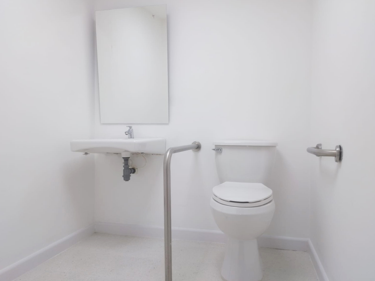 Consultorio en arriendo en San Diego, Medellín, 156 m² · foto 13 de 14