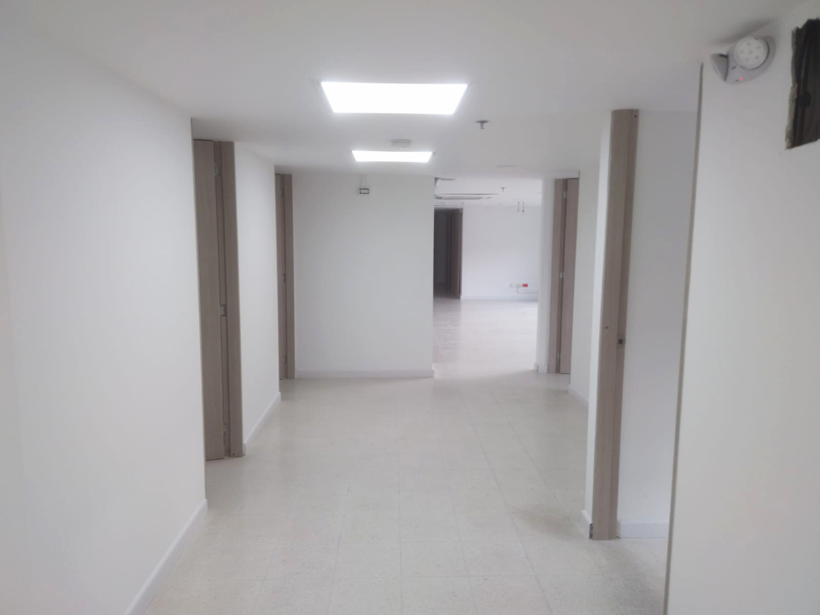 Consultorio en arriendo en San Diego, Medellín, 156 m² · foto 6 de 14