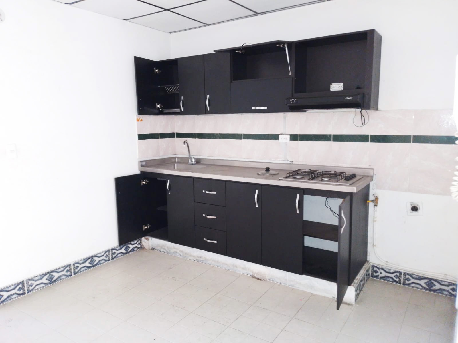 Oficina en arriendo en San Jose Obrero, Bello, 500 m² · foto 13 de 16