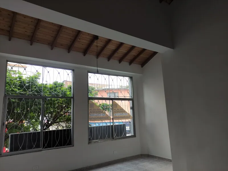 Local en arriendo en Caicedo, Medellín, 16 m² · foto 8 de 8