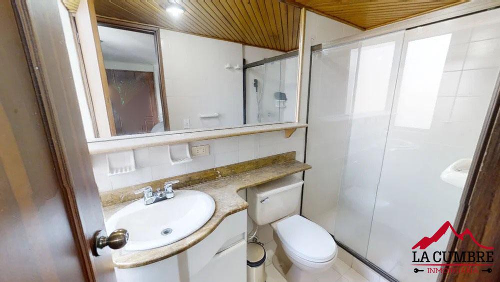 Apartamento en arriendo en El Campestre, Medellín · foto 6 de 8