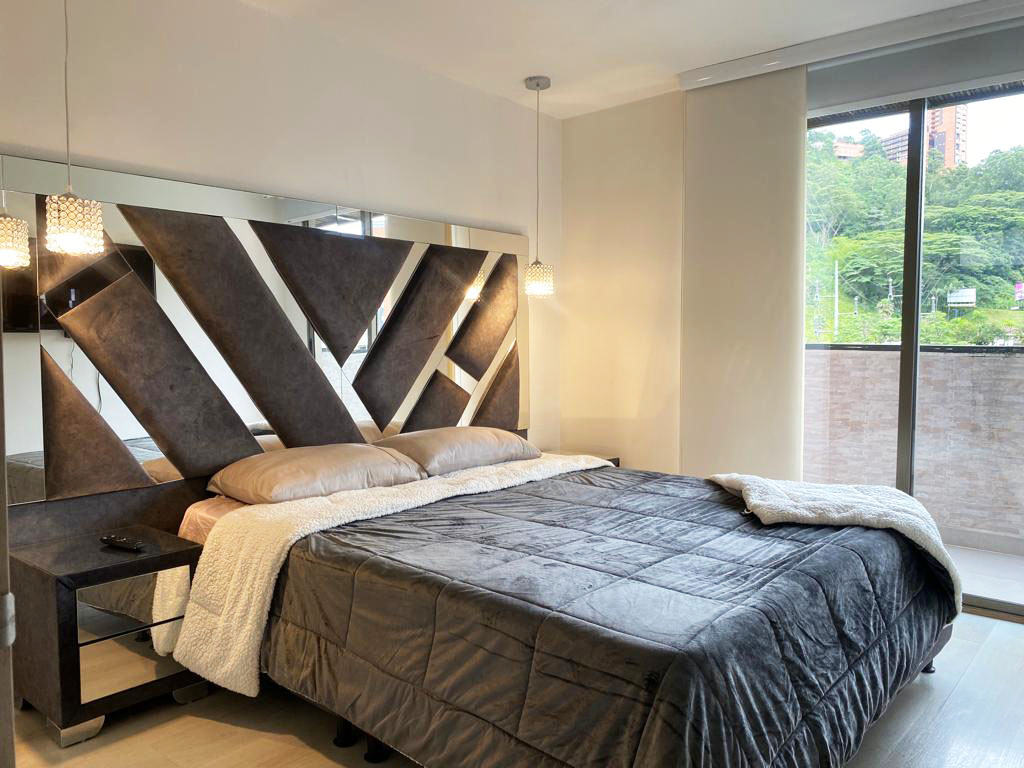 Apartamento en arriendo en Castropol, Medellín · foto 15 de 20