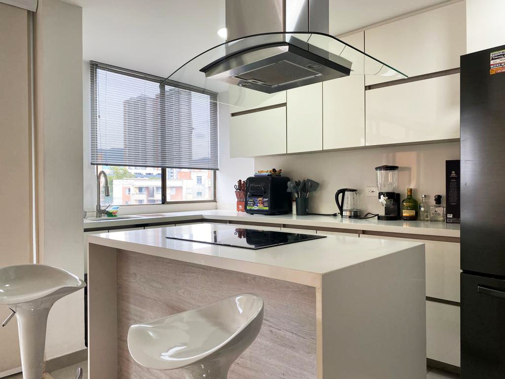 Apartamento en arriendo en Castropol, Medellín · foto 9 de 20