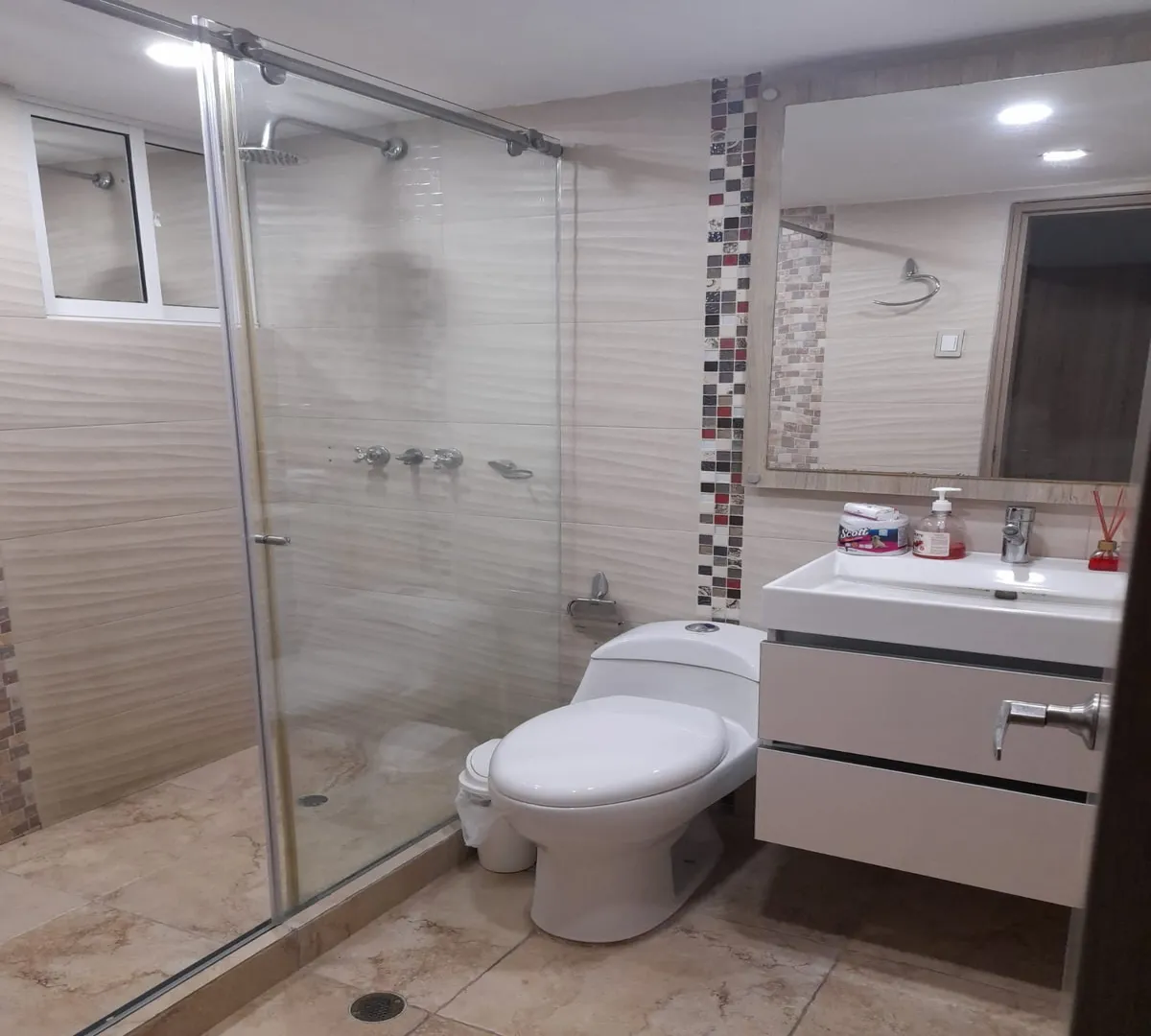 Apartamento de 3 alcobas en venta en El Laguito, Cartagena, 120 m² · foto 12 de 17