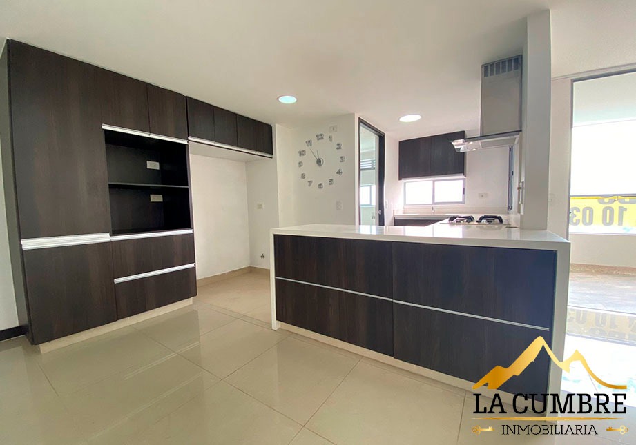 Apartamento de 2 alcobas en arriendo en Loma De Las Brujas, Envigado, 120 m² · foto 10 de 11