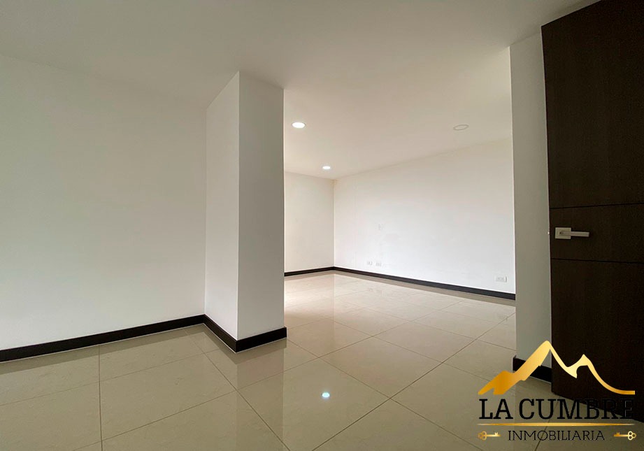 Apartamento de 2 alcobas en arriendo en Loma De Las Brujas, Envigado, 120 m² · foto 3 de 11