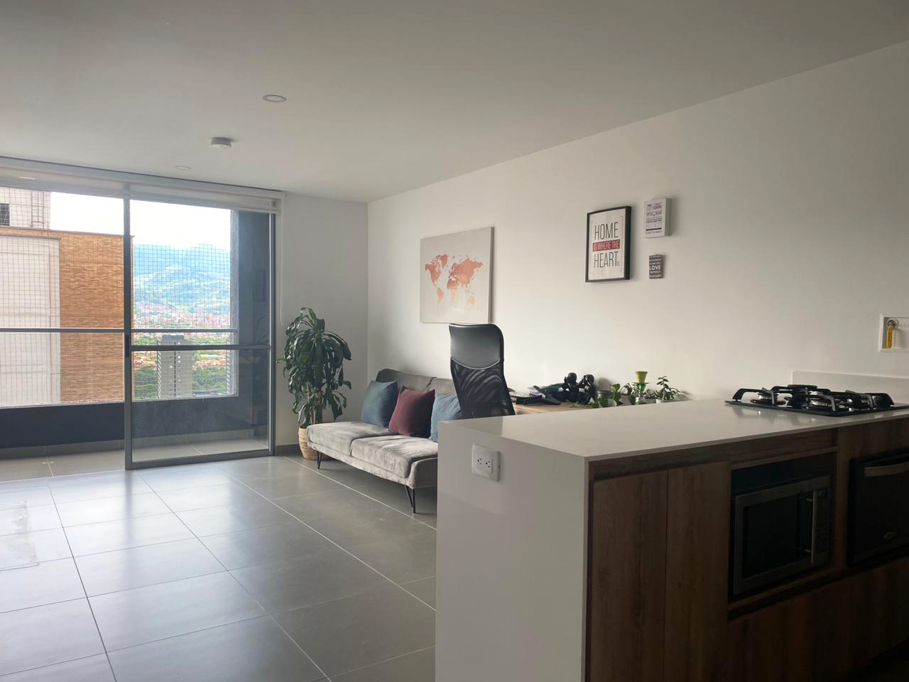 Apartamento de 1 alcoba en arriendo en Ciudad Del Río, Medellín, 55 m² · foto 6 de 13