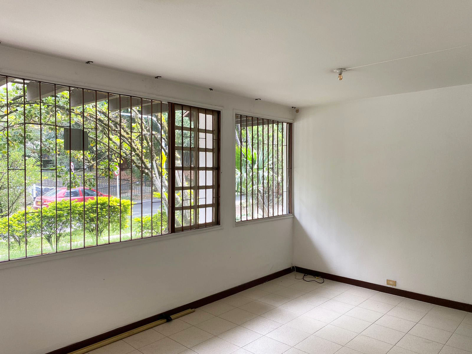 Oficina en arriendo en Villagrande, Envigado, 300 m² · foto 5 de 20