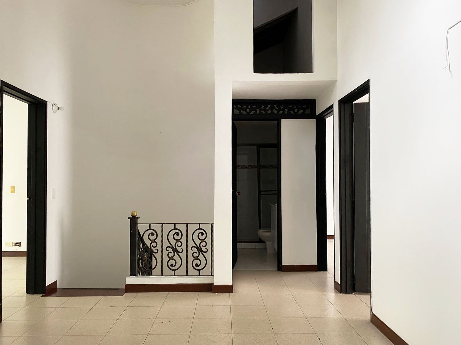 Oficina en arriendo en Villagrande, Envigado, 300 m² · foto 8 de 20
