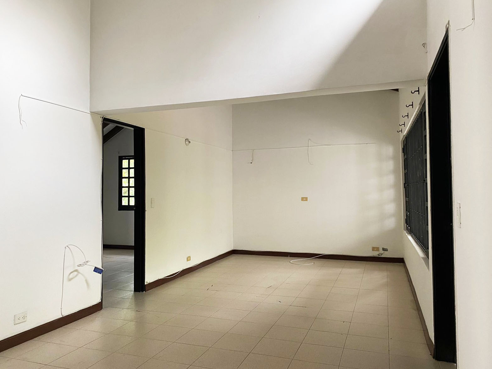 Oficina en arriendo en Villagrande, Envigado, 300 m² · foto 9 de 20