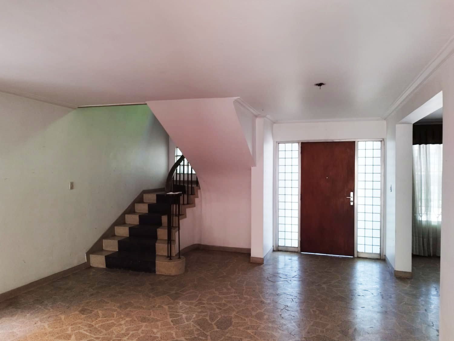 Local en venta en La Florida, Medellín, 310 m² · foto 2 de 20