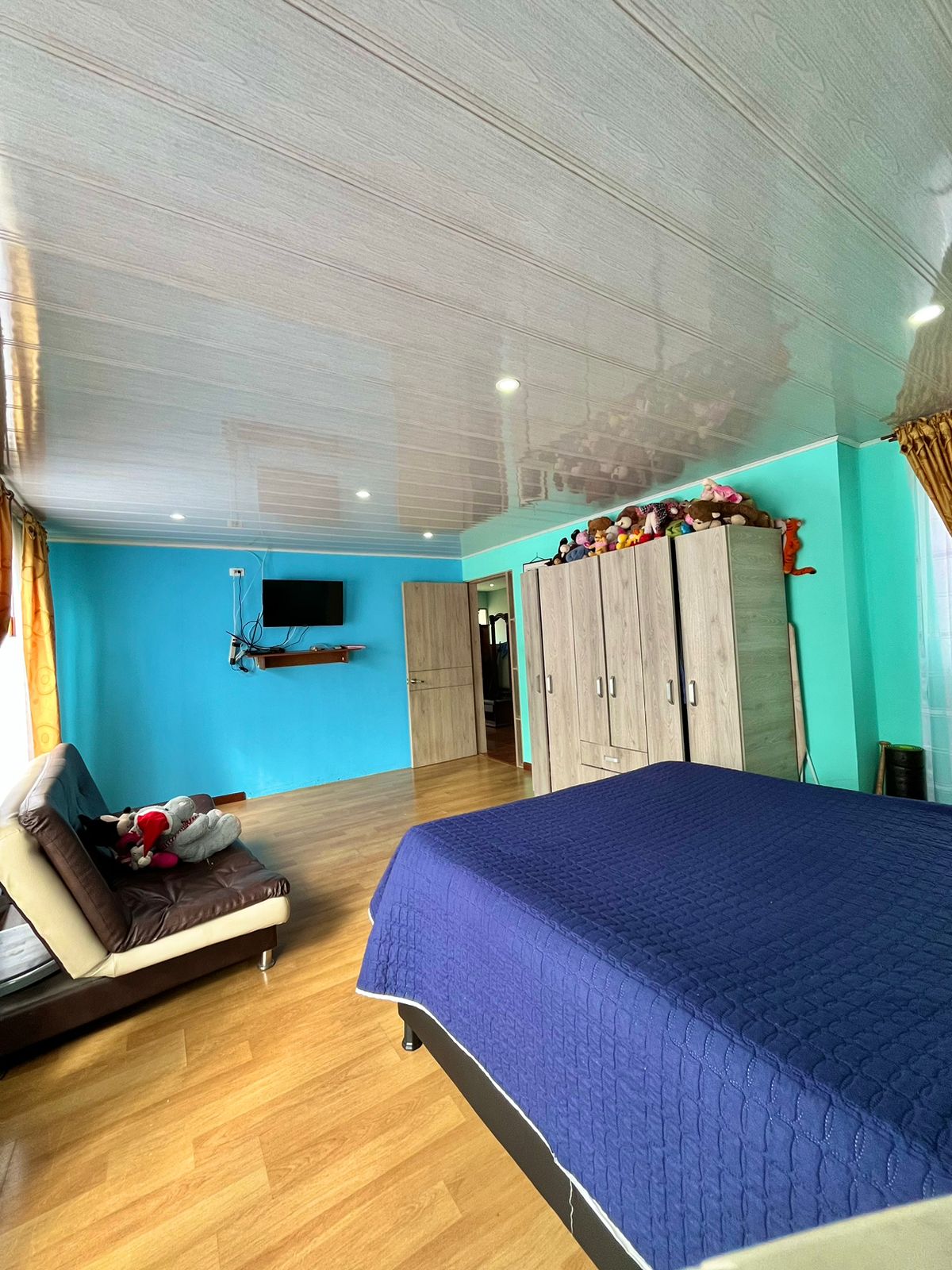 Casa de 4 alcobas en venta en Primero De Mayo Ii, Madrid, 200 m² · foto 16 de 19