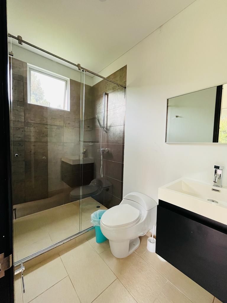 Casa de 5 alcobas en venta en Ub. Monteverde, Tocancipá, 420 m² · foto 6 de 13