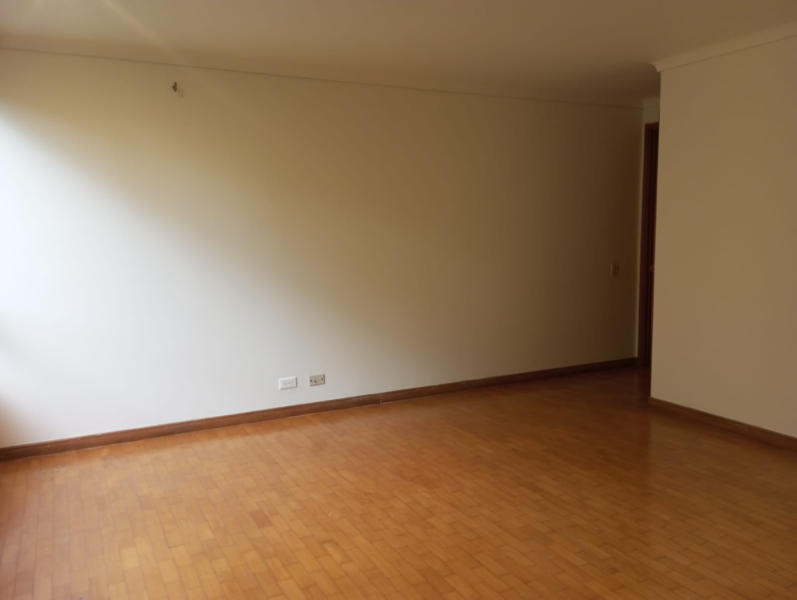 Apartamento en arriendo en La Florida, Medellín · foto 3 de 14