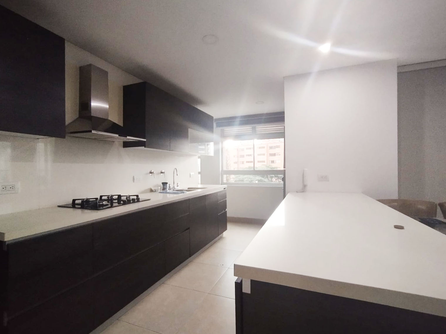 Apartamento en arriendo en Castropol, Medellín · foto 5 de 16