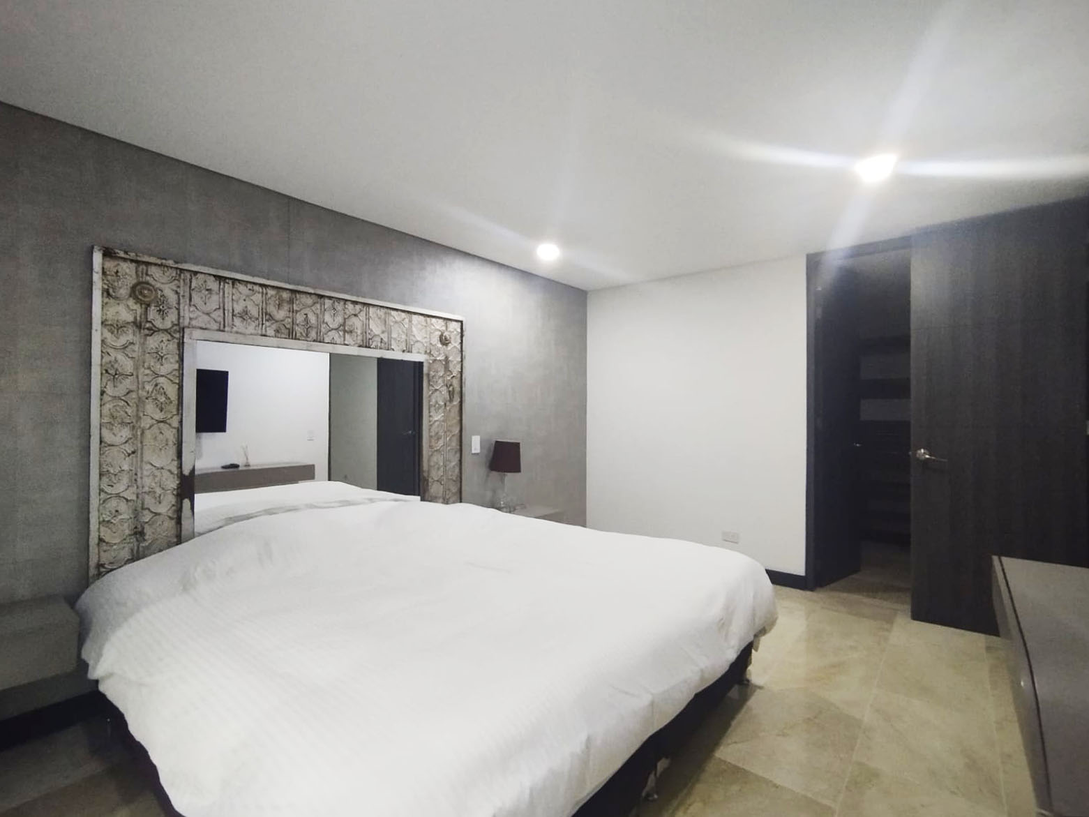 Apartamento en arriendo en Castropol, Medellín · foto 9 de 16