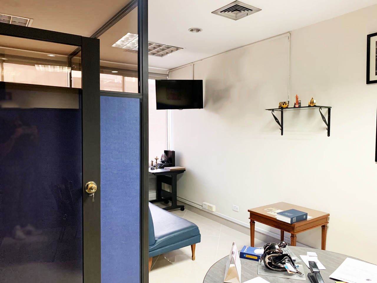 Oficina en arriendo en Milla De Oro, Medellín, 40 m² · foto 5 de 10
