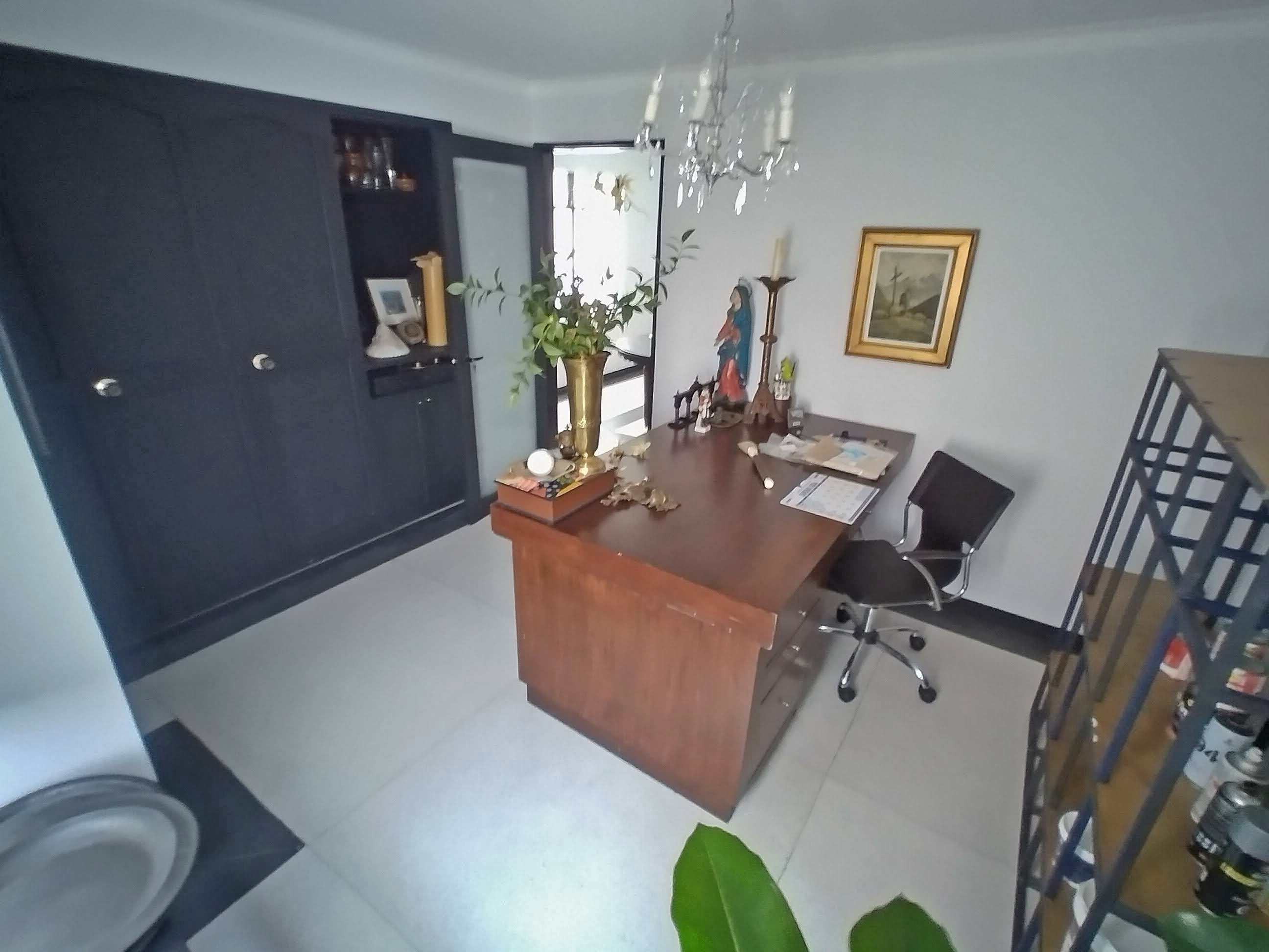 Apartamento de 6 alcobas en venta en Laureles, Medellín, 230 m² · foto 13 de 24