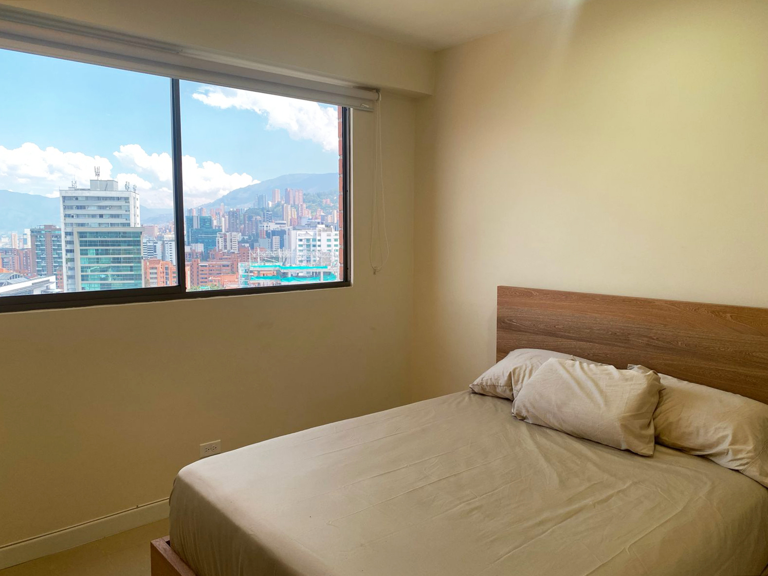 Apartamento de 2 alcobas en arriendo en La Aguacatala, Medellín, 104 m² · foto 9 de 13