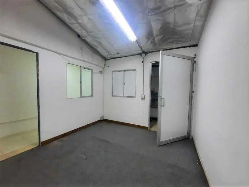 Oficina en arriendo en San Diego, Medellín, 110 m² · foto 5 de 12