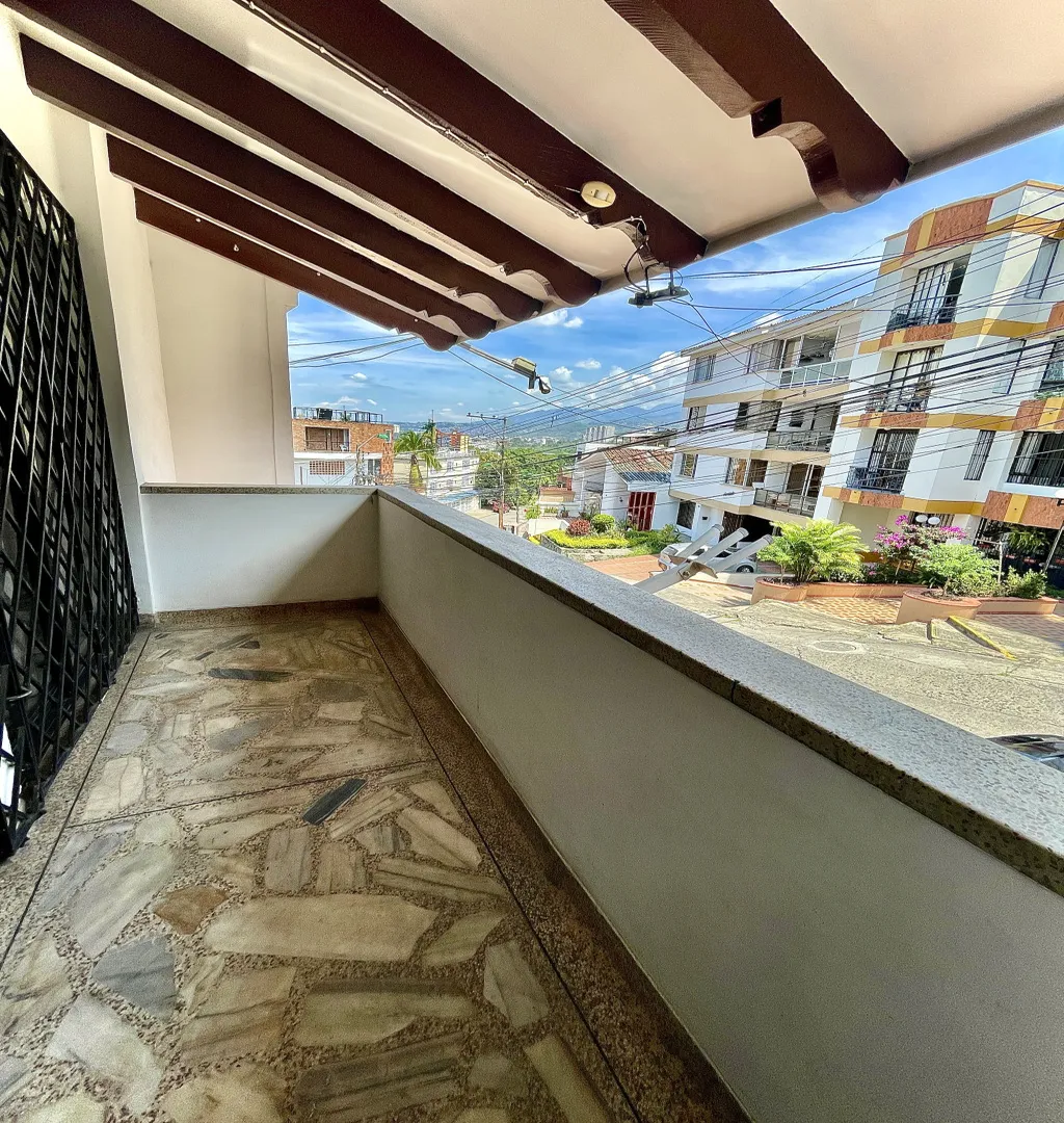 Casa de 4 alcobas en venta en Miraflores, Cali, 427 m² · foto 6 de 17
