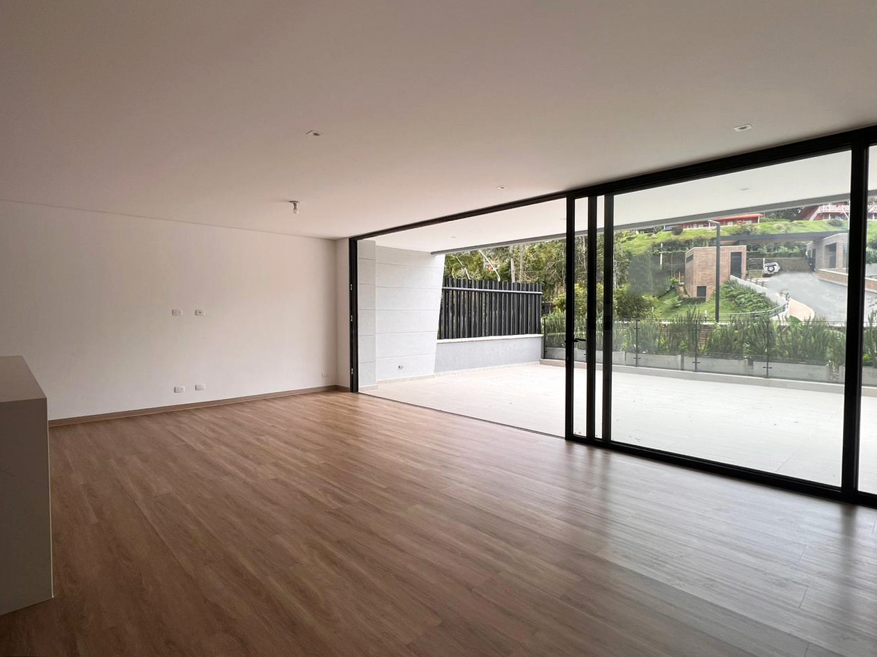 Apartamento de 2 alcobas en arriendo en El Porvenir, Rionegro, 112 m² · foto 2 de 16