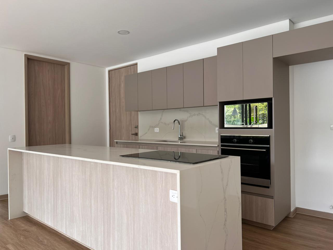 Apartamento de 2 alcobas en arriendo en El Porvenir, Rionegro, 112 m² · foto 6 de 16