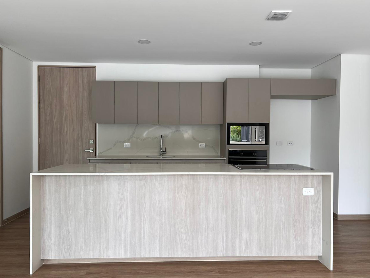 Apartamento de 2 alcobas en arriendo en El Porvenir, Rionegro, 112 m² · foto 7 de 16