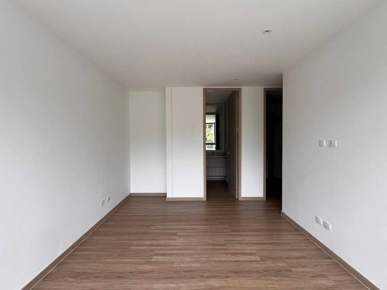 Apartamento de 2 alcobas en arriendo en El Porvenir, Rionegro, 112 m² · foto 9 de 16