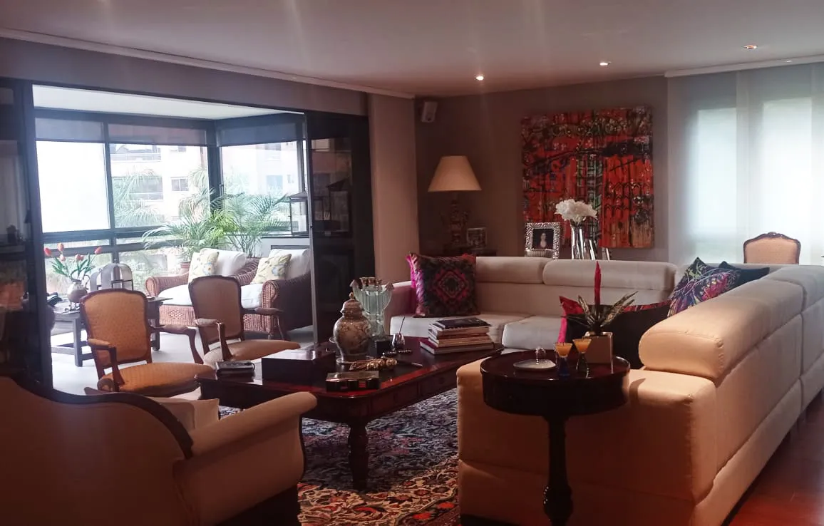 Apartamento en arriendo en Los Balsos No.2, Medellín · foto 2 de 19