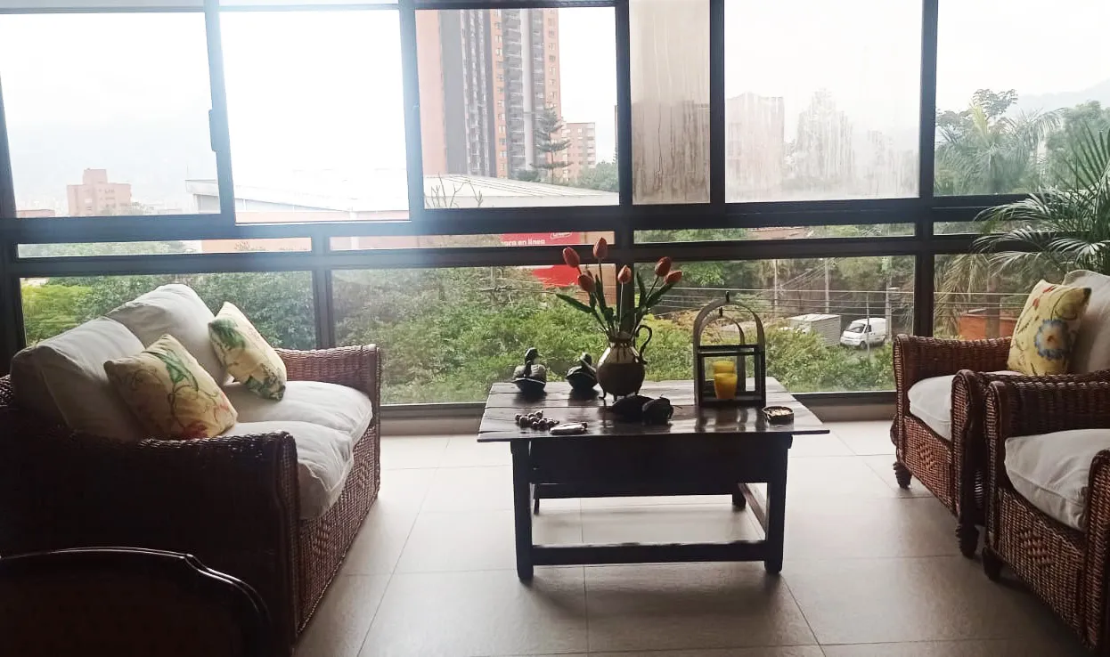 Apartamento en arriendo en Los Balsos No.2, Medellín · foto 10 de 19