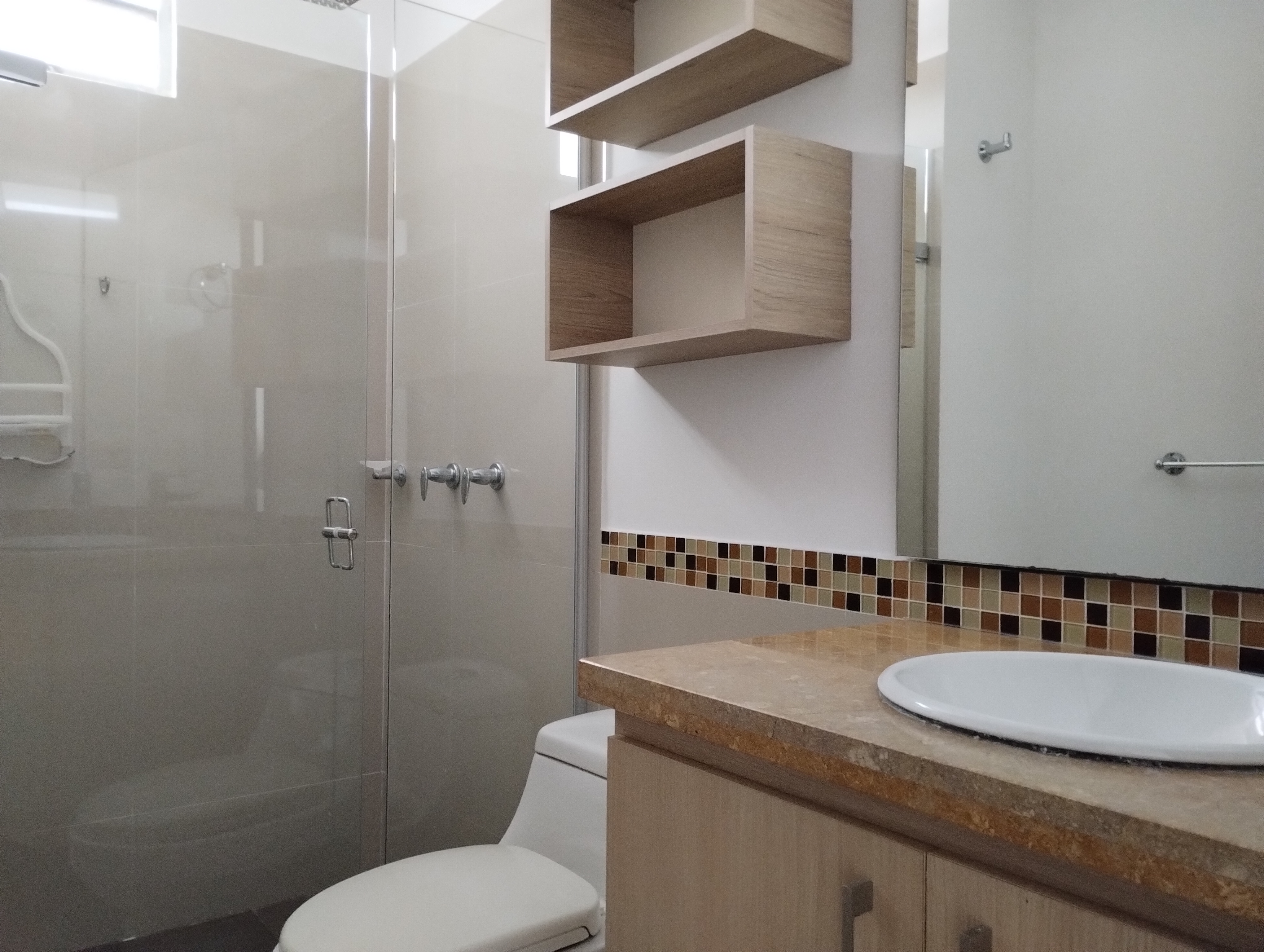 Apartamento de 3 alcobas en arriendo en Ub. Altos De Parque, Barranquilla, 116 m² · foto 8 de 9