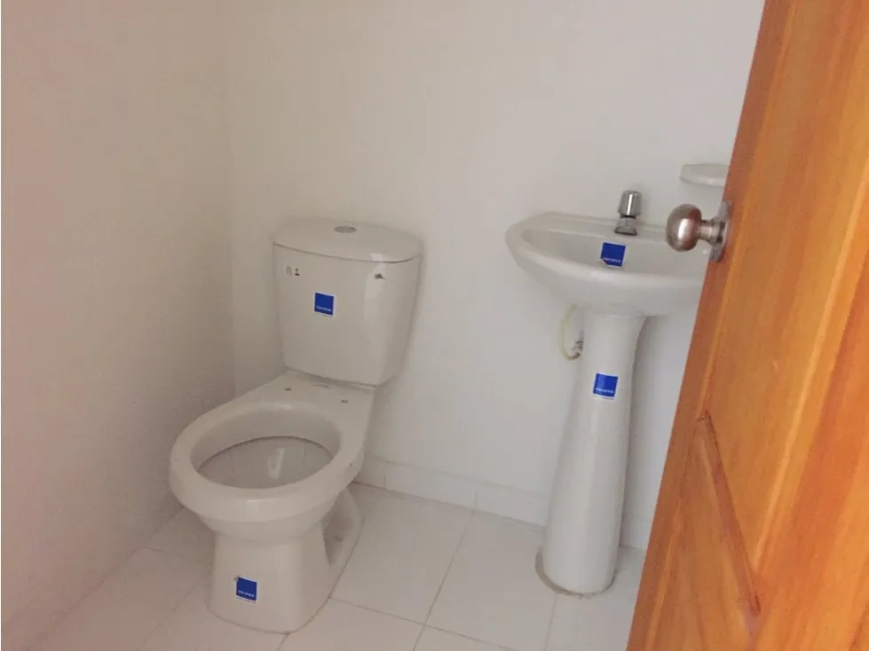 Local en arriendo en Los Profesionales, Armenia, 359 m² · foto 10 de 11