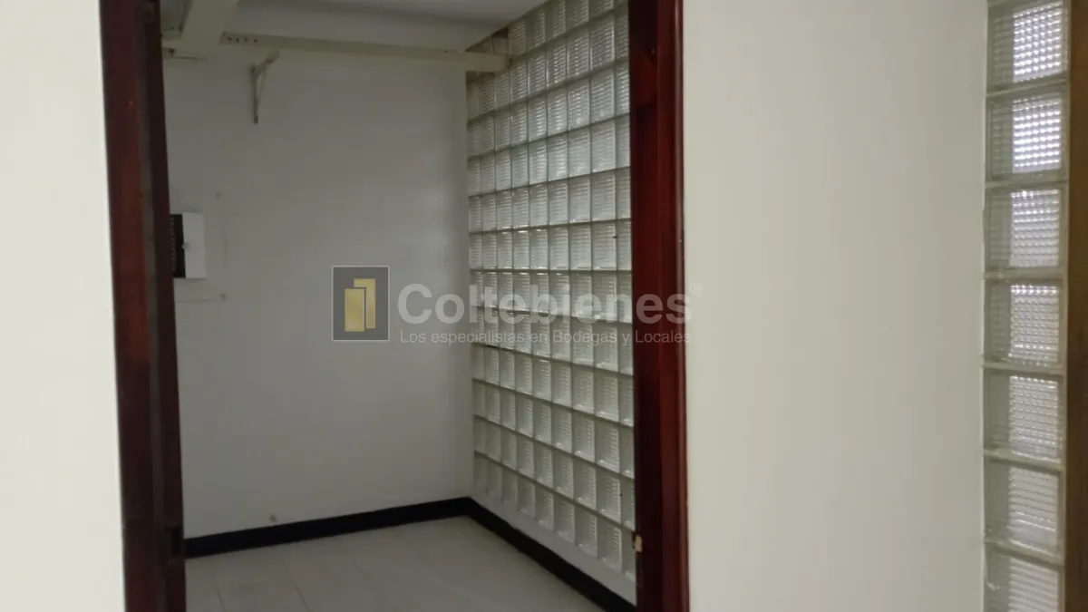 Local en arriendo en Prado, Medellín, 674 m² · foto 13 de 24