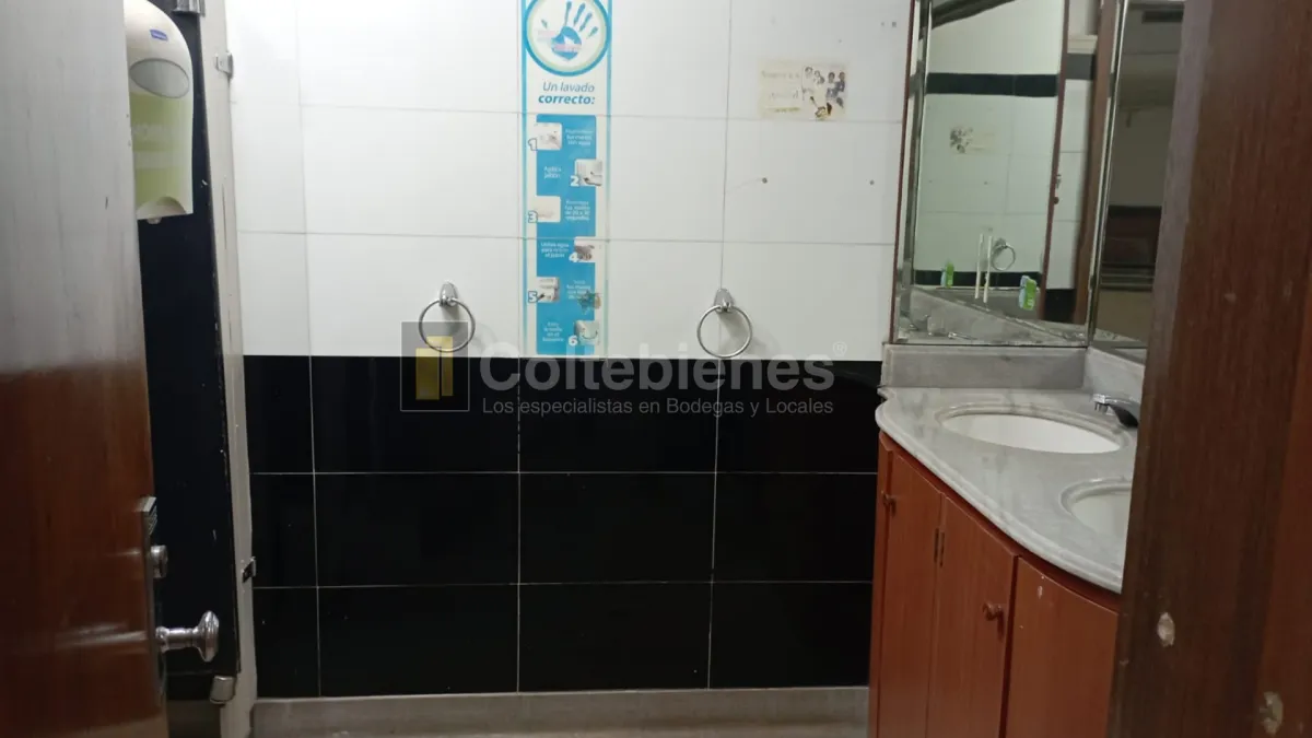 Local en arriendo en Prado, Medellín, 674 m² · foto 19 de 24