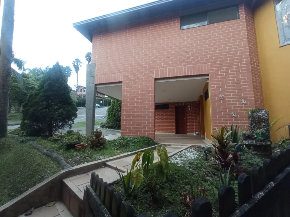 3BR House in Conjunto residencial san fransisco (430 m²) - 3