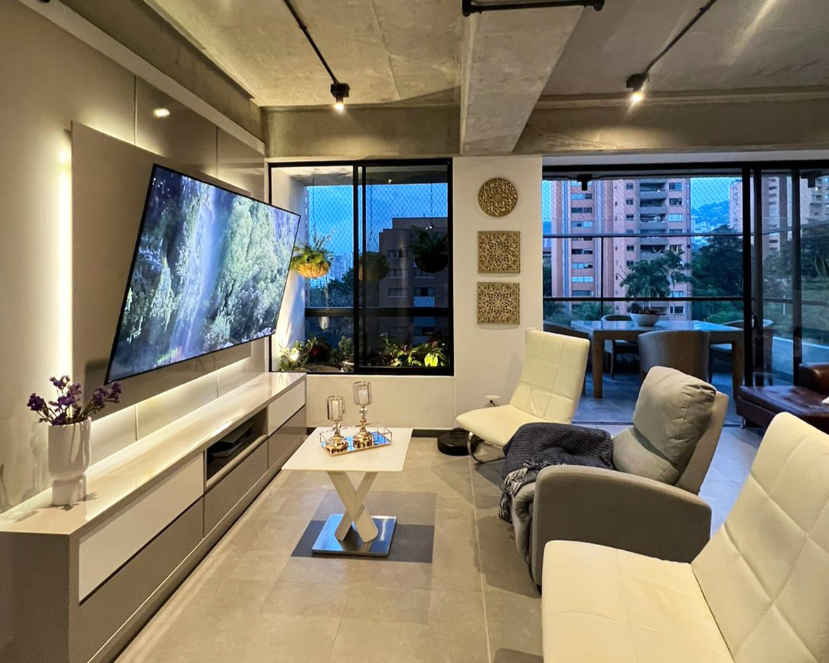 Apartamento de 2 alcobas en venta en Alejandria, Medellín, 115 m² · foto 2 de 12