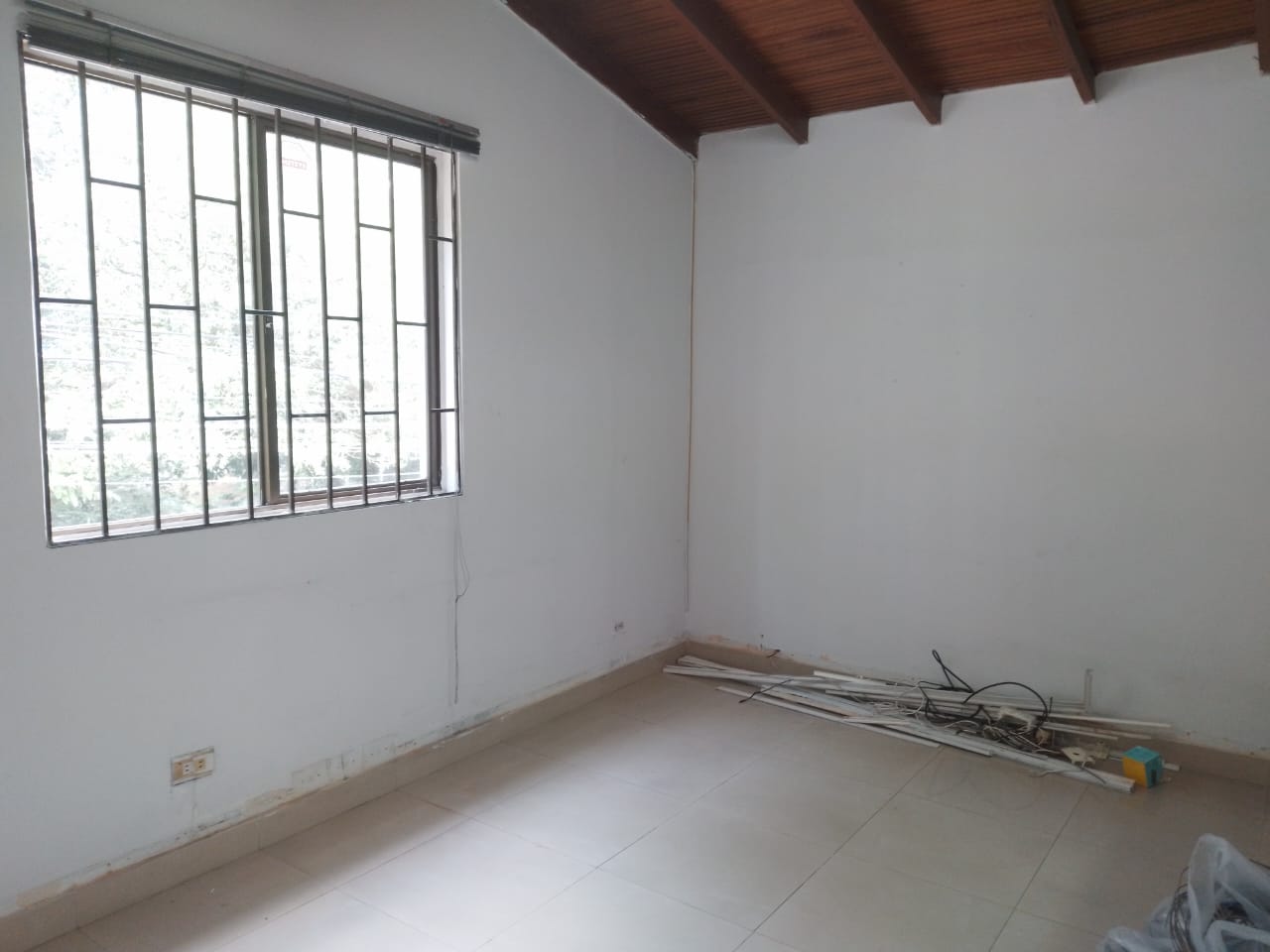 Oficina en arriendo en Conquistadores, Medellín, 168 m² · foto 4 de 16